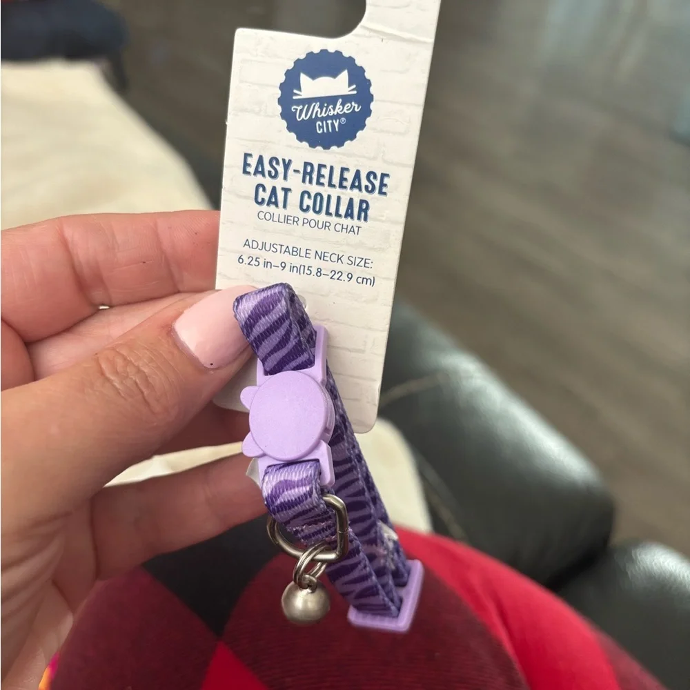 Purple Cat Harness with Adjustable Fit and Safety Features